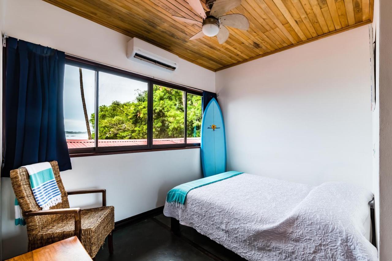 Witch'S Rock Surf Camp Hotell Tamarindo Exteriör bild