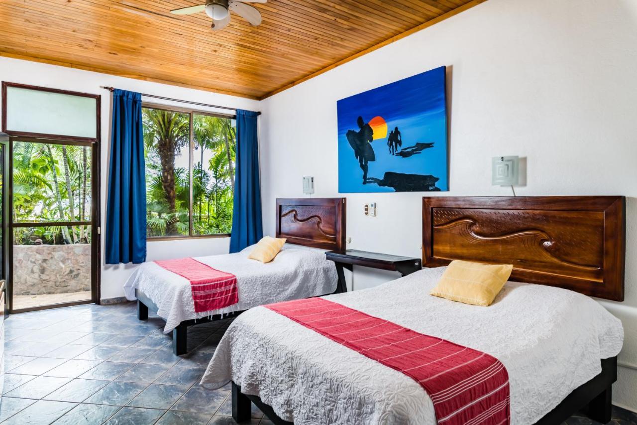 Witch'S Rock Surf Camp Hotell Tamarindo Exteriör bild